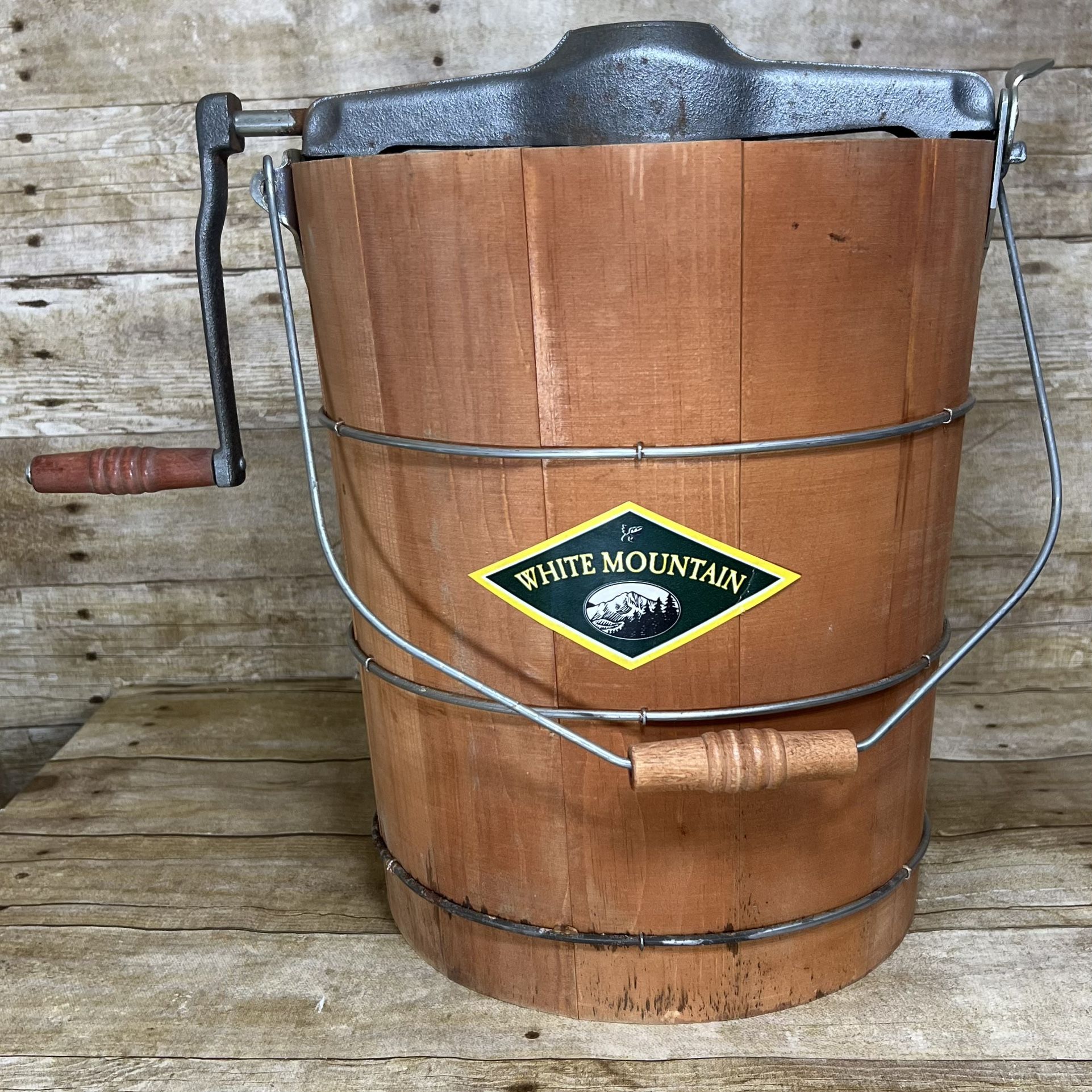 White Mountain Vintage Hand Crank Ice Cream Maker (Please read Description 👇🏻)