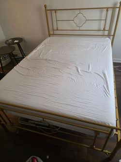 Memory foam mattress. Full size