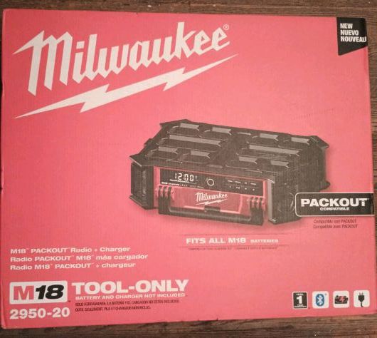 Milwaukee M18 Packout Radio+Charger