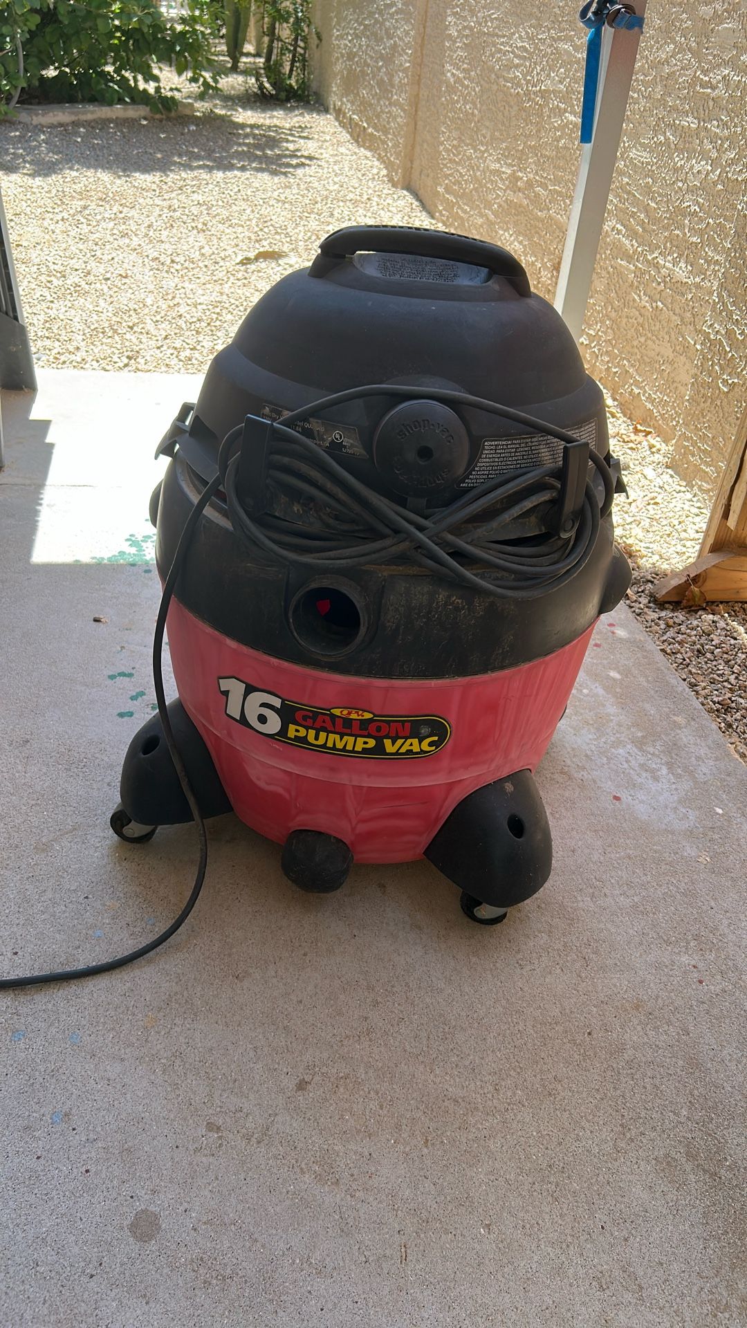 16 gallon 6 peak h.p wet dry shop vac