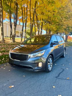 2016 KIA Sedona