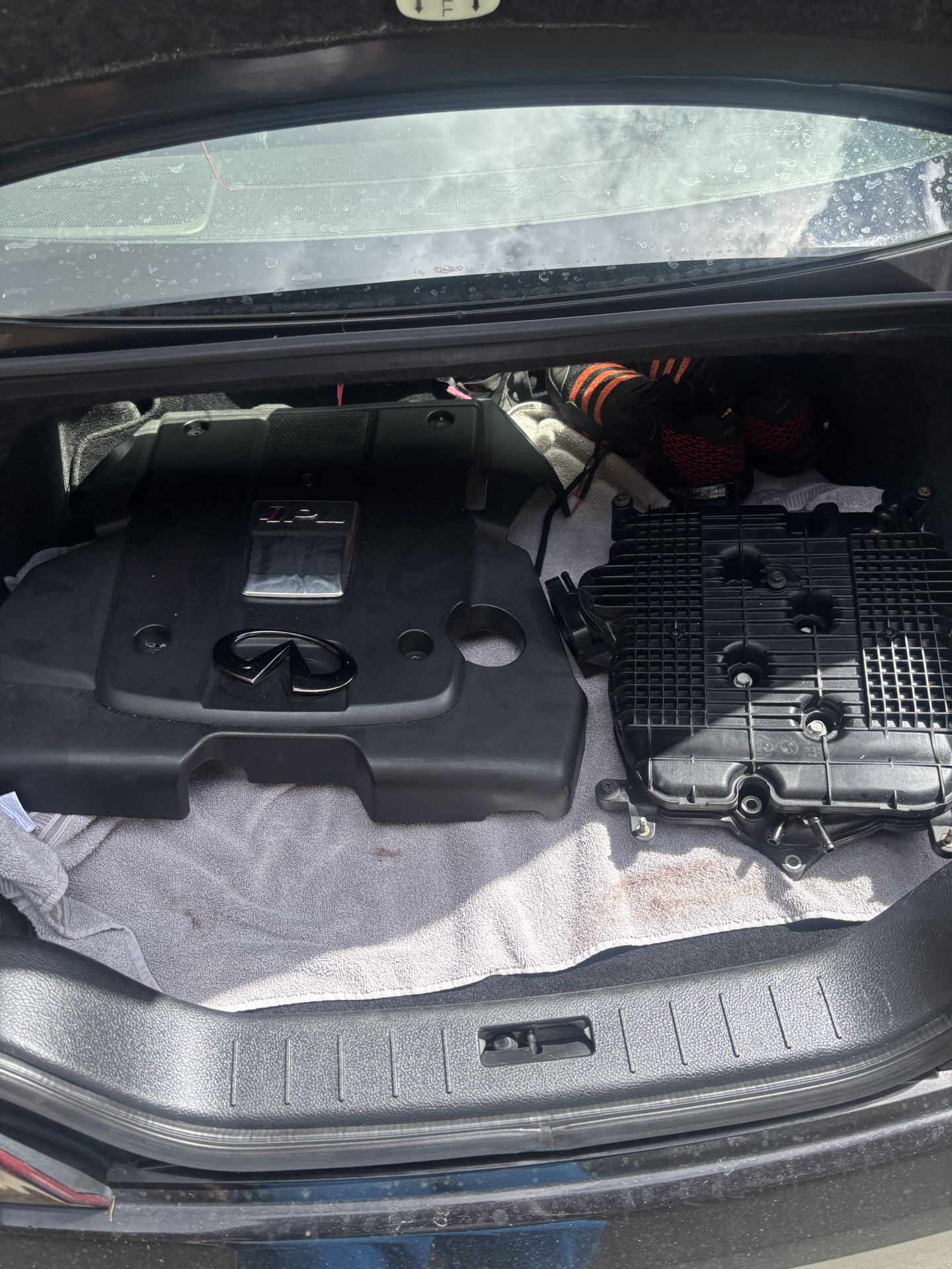 Infiniti G37 IPL Engine Cover & Upper Intake Manifold (Could use on all other 2008-2014 VQ37s)