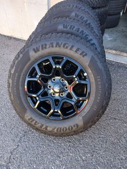2026 NEW OEM ORIGINAL TAKEOFFS FORD F-150 LARIAT 18 INCH TIRES GOODYEAR ALL-TERRAIN 99 % $ 1299 FIRM...