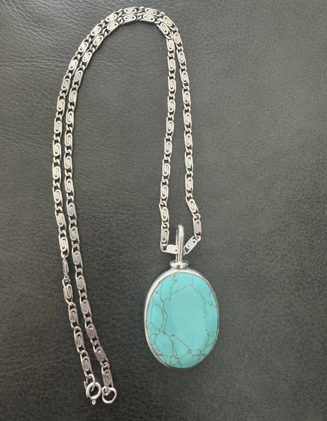 Vintage Sterling Silver 925 Mexico Turquoise 2.25” Pendant Vintage sterling silver 925 chain necklace In great condition Marked 925 sterling 16.43