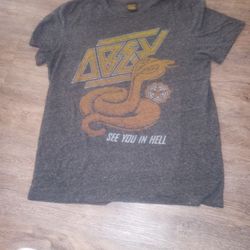 Obey T-shirt