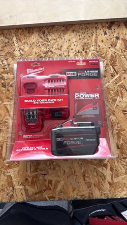 Milwaukee Rapid Charger M12 M18 with Forge 12Ah Battery 48 59 1300