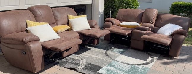 Reclining Cozy couches set