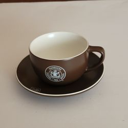Starbucks 2008 Pike Place Brown Coffee Mug Cup Saucer Set. Pre-owned, 
perfect  shape, no chips or cracks. Please see photos for details.
The cup meas