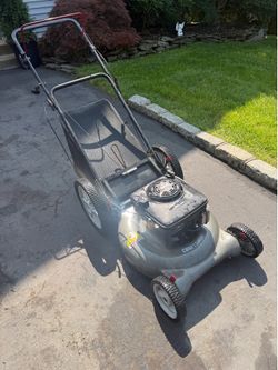 Craftsman 21in Push Lawn Mower That Takes Gas
