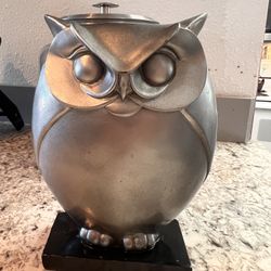Owl Statue 