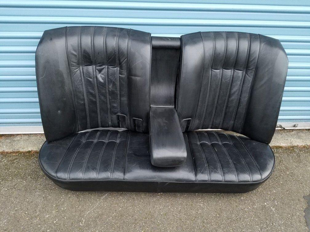 BMW E28 rear comfort leather seats