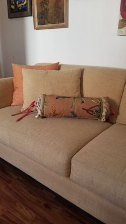 Decorative Pillow,  Lumber Pillow With Tassels 