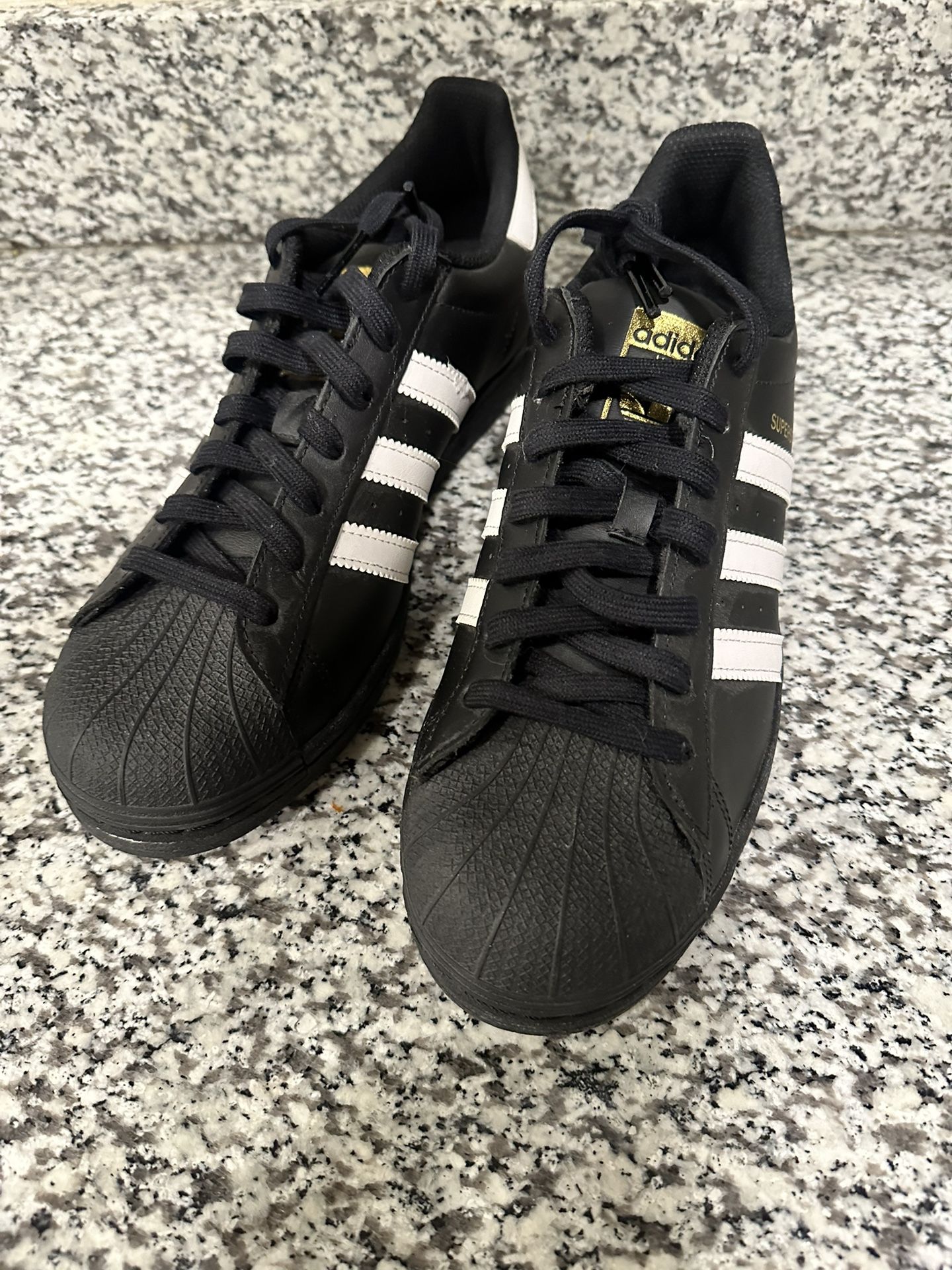 Adidas Superstar Size 9