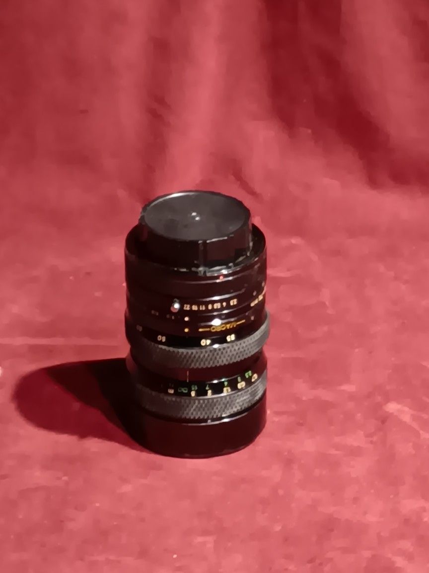 soligor 35-70mm f/2.5-3.5 lens