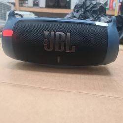 JBL CHARGE 5 - Portable Waterproof (IP67) Bluetooth Speaker with Powerbank USB Charge out, 20 hours playtime, JBL Partyboost (Black)