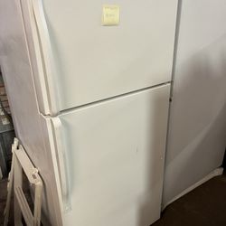 Whirlpool Refrigerator 
