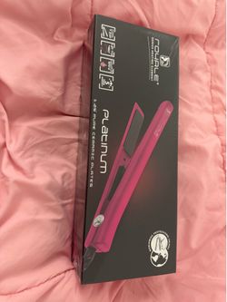 New Royale Professional Hair Straightener – Salon Quality Flat Iron