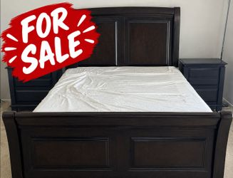 Queen bed frame