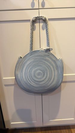 Bonita bolsa es grande