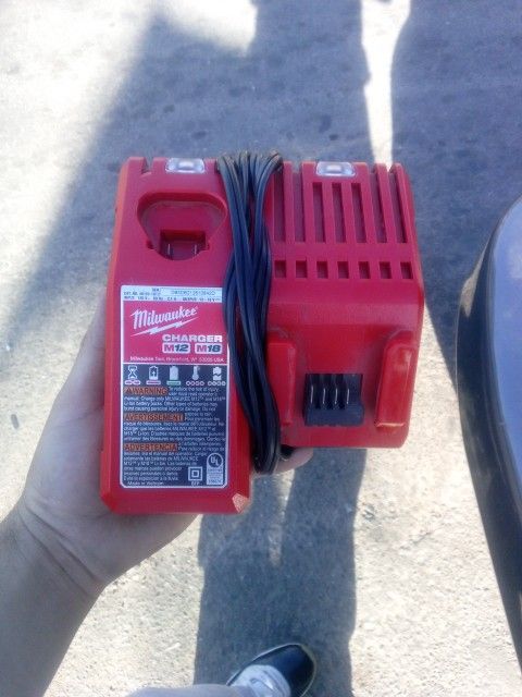 M12 M18 Rapid Charger Milwaukee