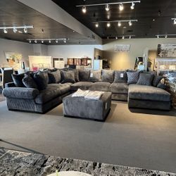 Grey 4PC Chaise sectional couch
