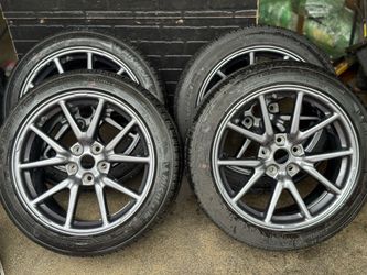 Tesla Model 3 18” Wheels + Michelin Tires (Good Tread)