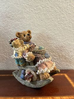 Heavy Mama Bear And Baby Bear Figurine