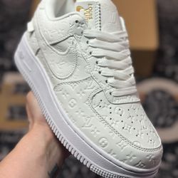 L.ouis V.uitton x N.ike Air Force 1'07 LV8 Low WhiteLV Monogram