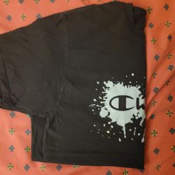 Champion T-shirt