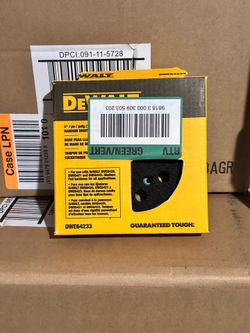 DEWALT Hook And Loop Pad for Sanders, 5-Inch, 8-Hole