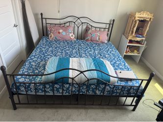 Furniture for Sale – Great Condition!
