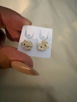 eEARINGS
