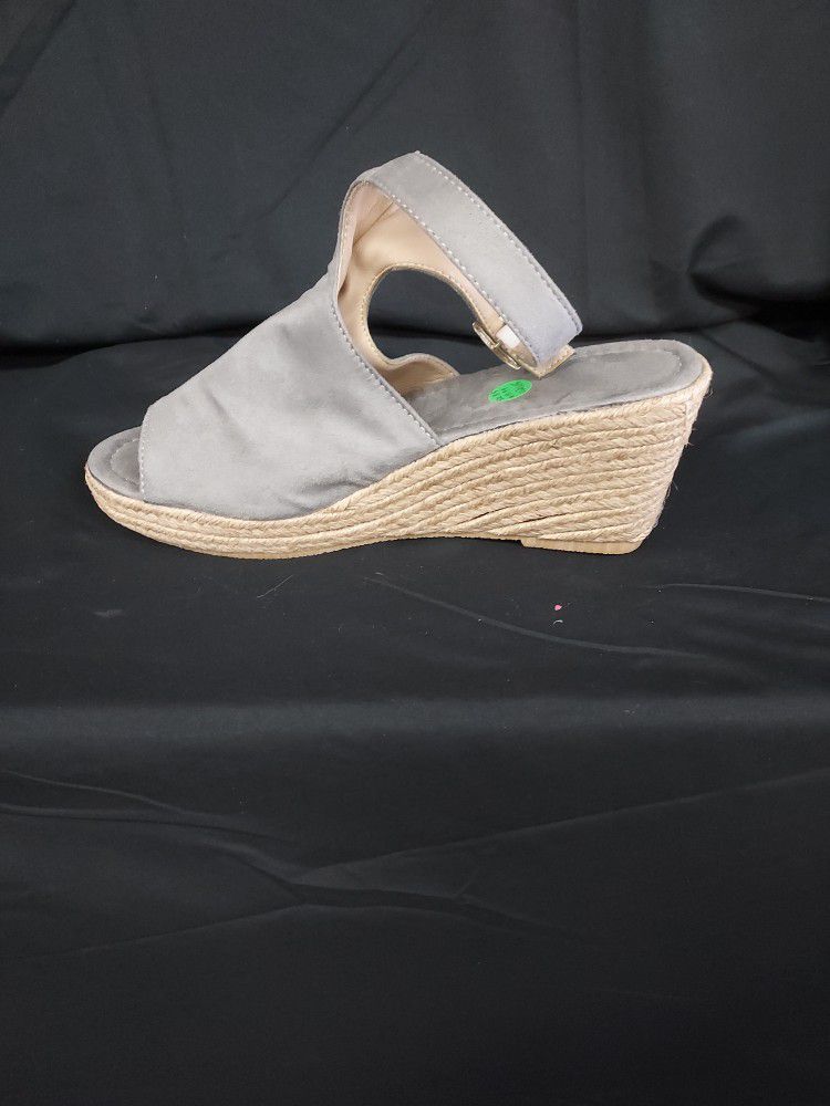 Grey Wedge Sandal Size 8.5