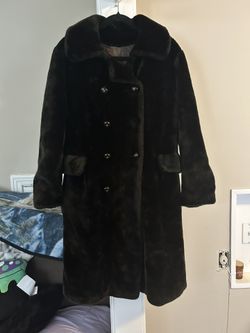 Borgazia Faux Fur Coat 