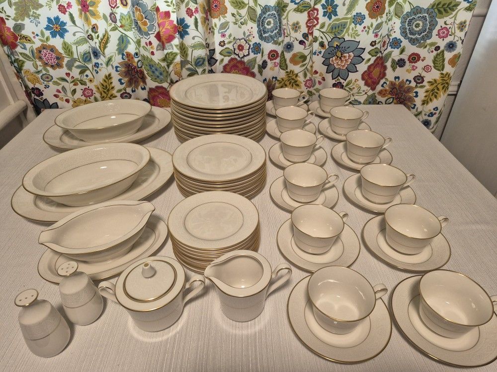 Noritake China Set - S Hill Puyallup