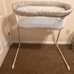 Halo bassinet