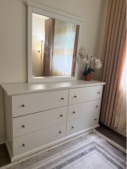 White 6-Drawer Dresser with Mirror