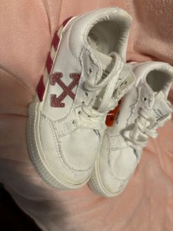Kids Off White Shoes Size Like 10 