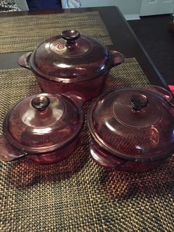Vintage Pyrex set casserole in cranberry