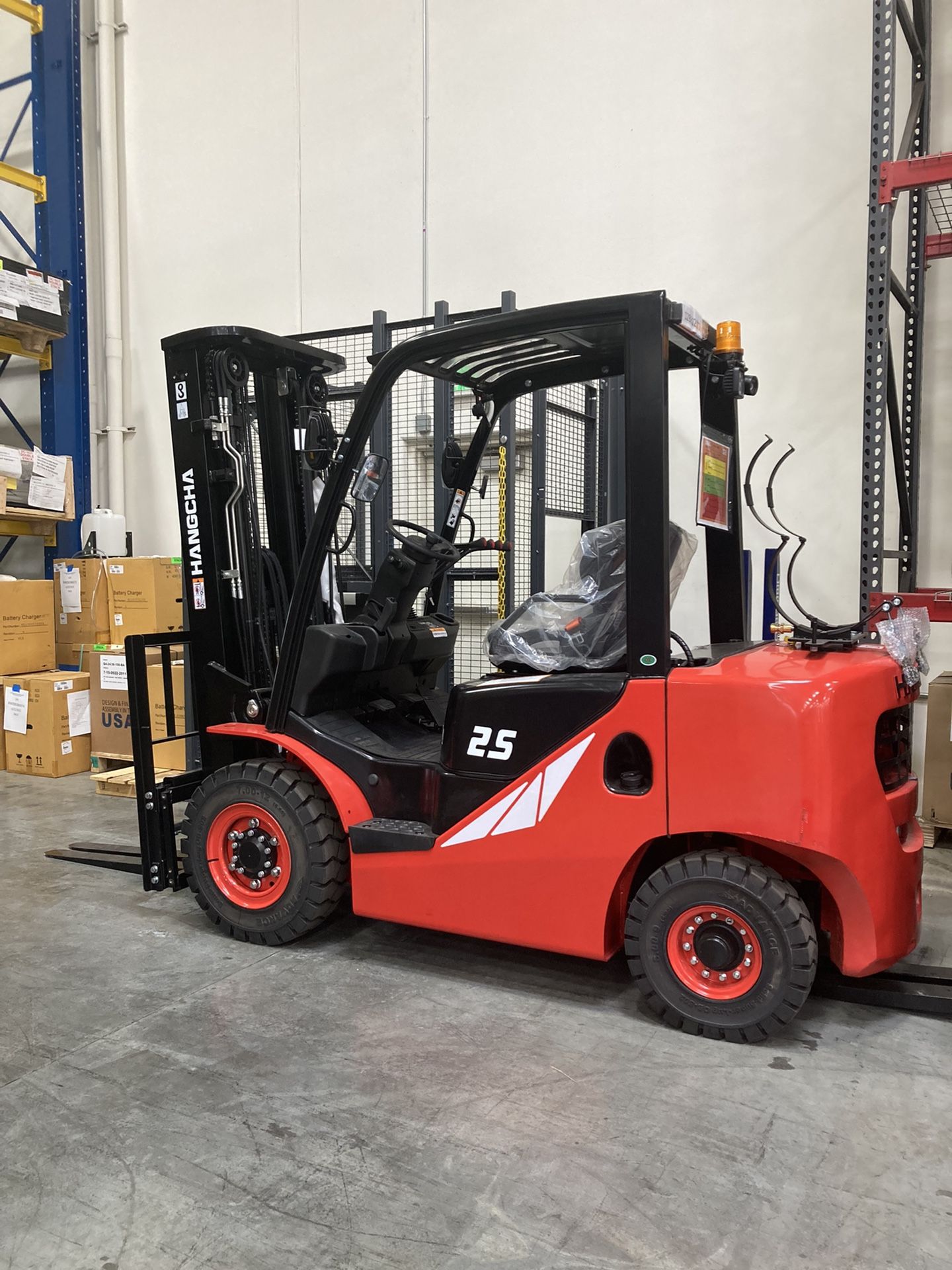 HC (Hangcha) LPG Pneumatic Forklift FP25CP