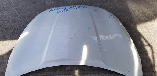 2017 nissa altima hood