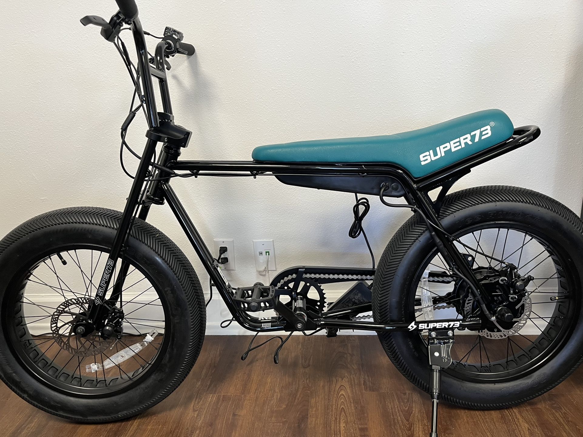 NEW Super 73 Z1 Jet Black for Sale in Oceanside, CA OfferUp