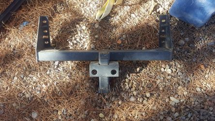 Car/truck hitch reciever
