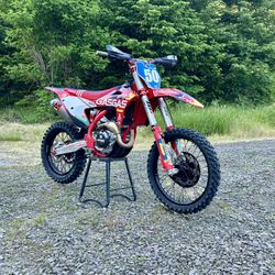 2022 MC450 
