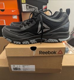New in Box Reebok RidgeRider Trail 2.0 -  Black- Men's size 12 - Width-D BS5697-317