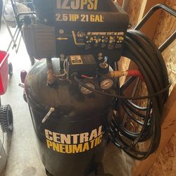 125 PSI AIR COMPRESOR  N HOUSE