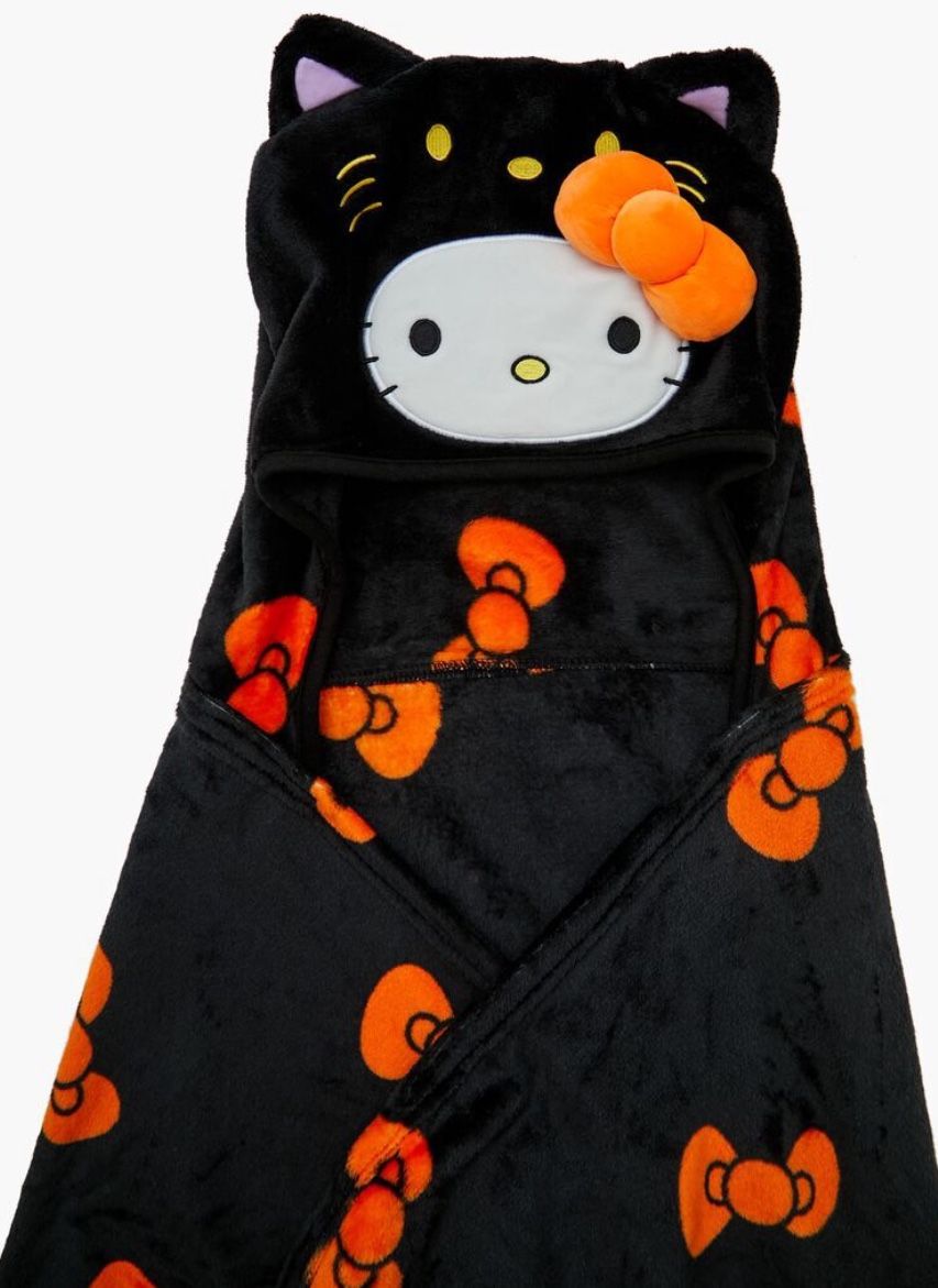 Hello Kitty Hooded Throw Blanket NWT Forever 21 X Hello Kitty Collection