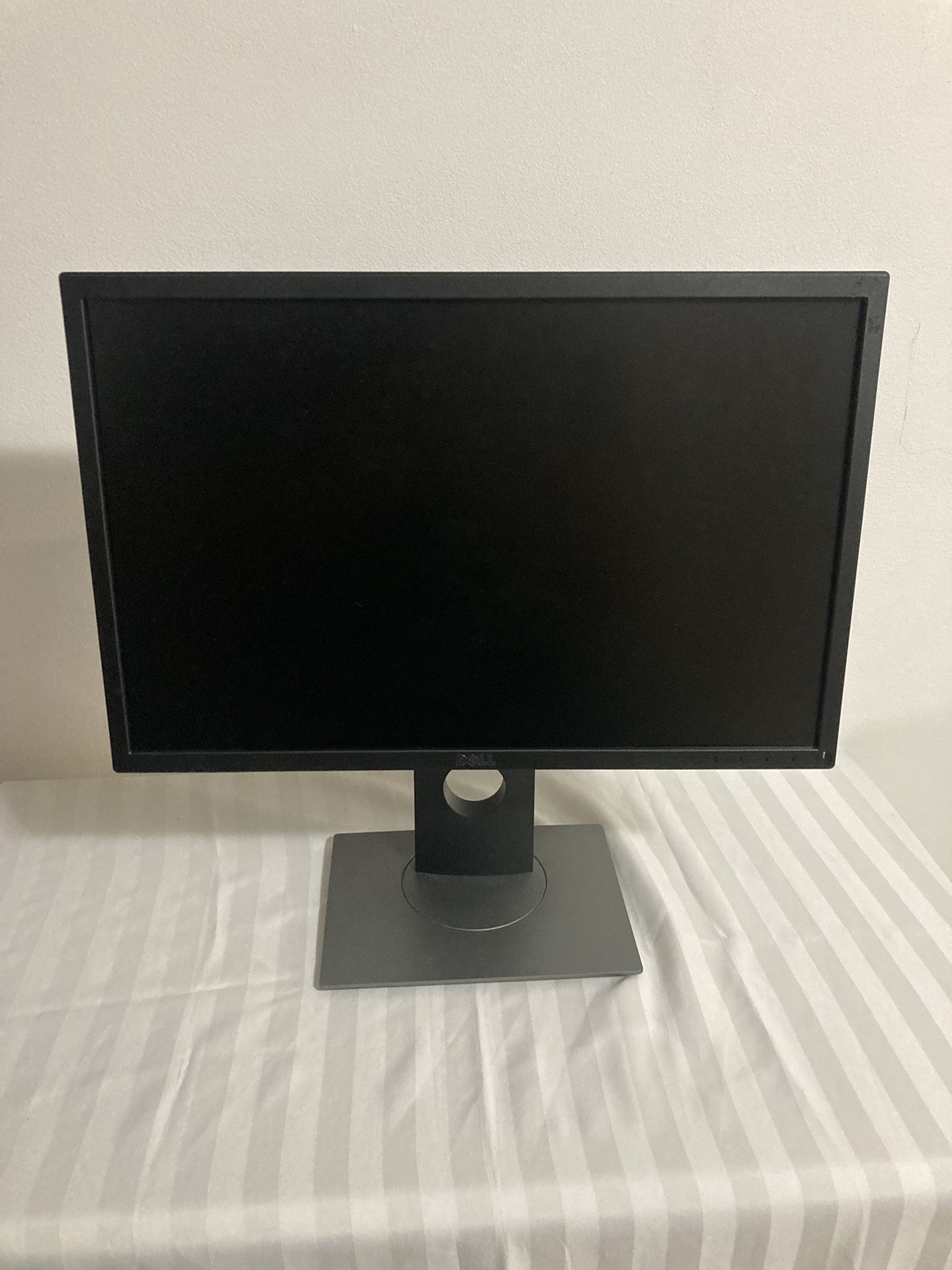 Ofertas de monitor Solo queda Uno DELL de 28” Pulgadas DELL 28" Monitor Deals