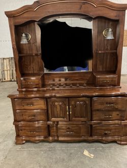 Dresser