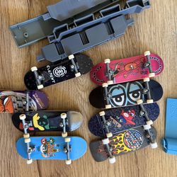 Tech deck skating toy set